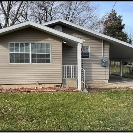 Buy this 2 bed house on 1035 North Nettleton Avenue in Springfield, MO 65802