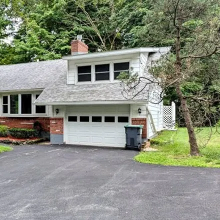 Buy this 3 bed house on 1 Woodcrest Dr in Glenville, New York