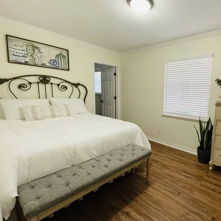Rent this 3 bed house on Schertz in TX, 78154