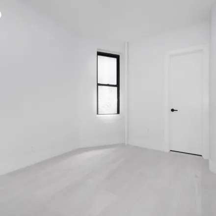 Rent this 1 bed apartment on 423 East 77th Street in New York, NY 10075