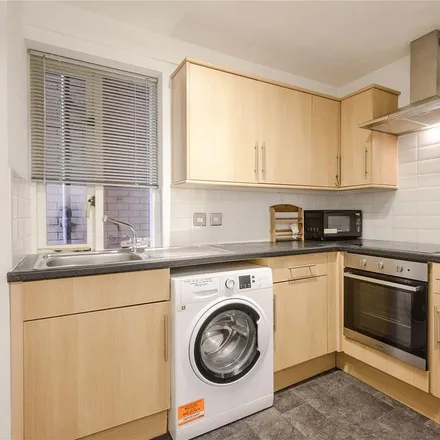 Image 4 - Galsworthy Road / Norbiton Station, Coombe Lane West, London, KT2 7HB, United Kingdom - Apartment for rent