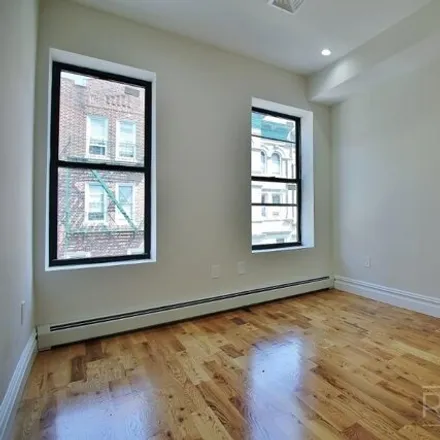 Image 4 - 1576 Lincoln Place, New York, NY 11233, USA - House for rent