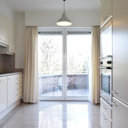 Rent this 3 bed apartment on Gemeenteplein 2 in 3770 Riemst, Belgium