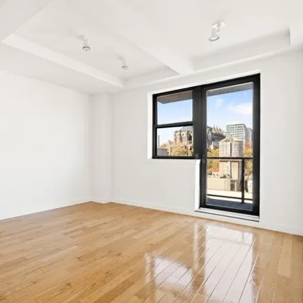 Image 5 - 2101 Frederick Douglass Boulevard, New York, NY 10026, USA - Condo for sale