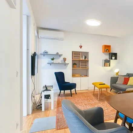 Rent this 1 bed apartment on Príncipe do Calhariz in Calçada do Combro 28, 1200-115 Lisbon