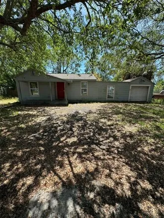 Rent this 4 bed house on 3876 12th Avenue South in Saint Petersburg, FL 33711