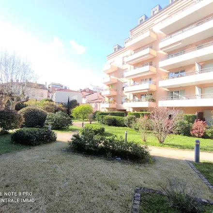Rent this 1 bed apartment on 162 Route de Genas in 69003 Lyon, France
