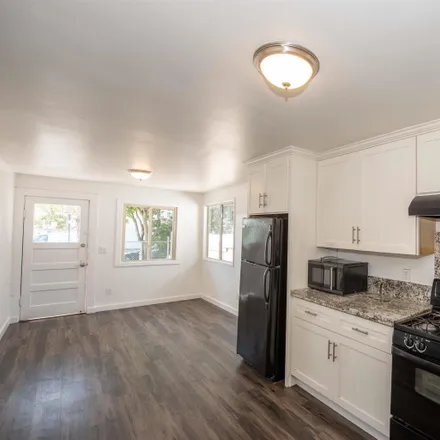 Image 1 - 1441 Hoover Avenue, National City, CA 91950, USA - House for sale