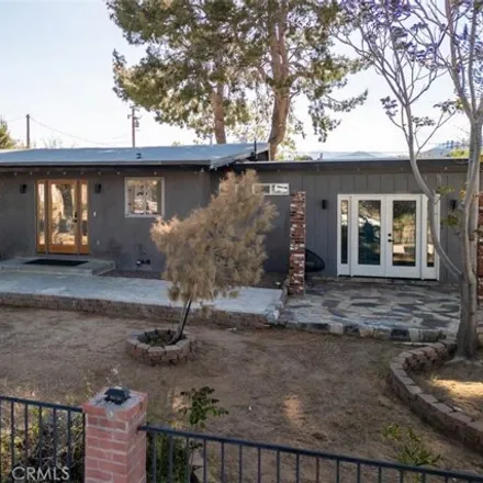 Image 4 - 7734 Fox Trail, Yucca Valley, CA 92284, USA - House for sale