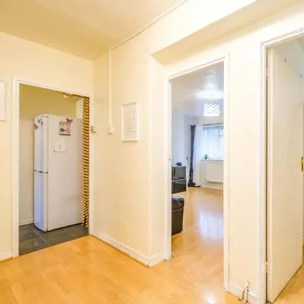 Image 2 - Camberwell Road, London, SE5 0DP, United Kingdom - Apartment for sale