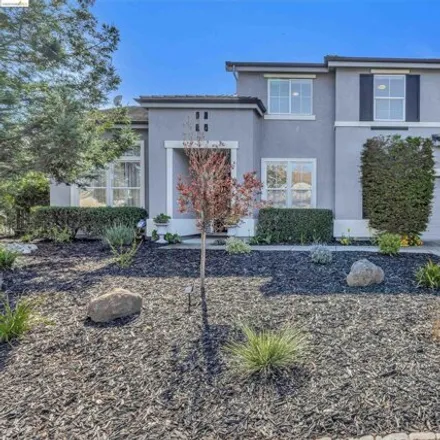 Buy this 5 bed house on Blue Shadow Way in Hayward, CA 94542