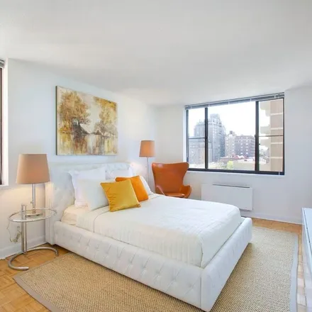 Rent this 2 bed apartment on 102 West 91st Street in New York, NY 10024