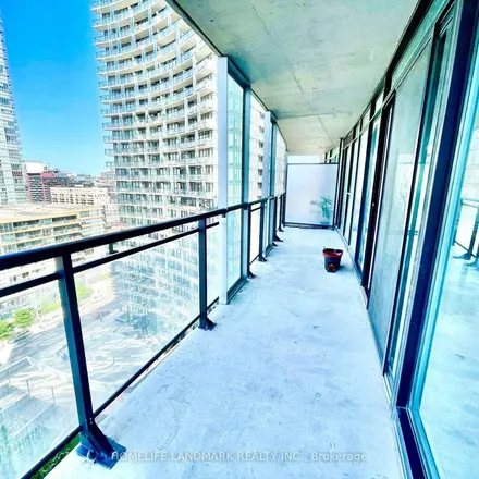Image 1 - Luna, Iceboat Terrace, Old Toronto, ON M5V 4B3, Canada - Apartment for rent