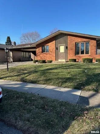 Rent this studio house on 2337 Grinnell Drive in Springfield, IL 62704