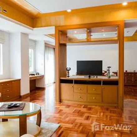 Rent this 3 bed apartment on President Solitaire in Soi Sukhumvit 13 Yaek 1-1, Vadhana District
