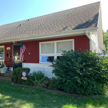 Buy this 4 bed house on 833 Elm Street in Antigo, WI 54409