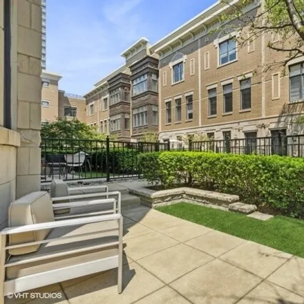 Image 3 - 1714 South Indiana Avenue, Chicago, IL 60605, USA - House for sale