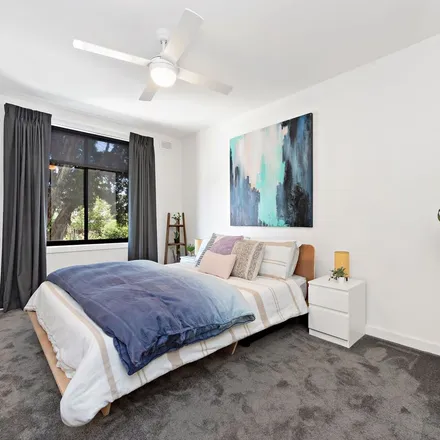 Image 3 - 21 Bellairs Avenue, Seddon VIC 3011, Australia - Apartment for rent