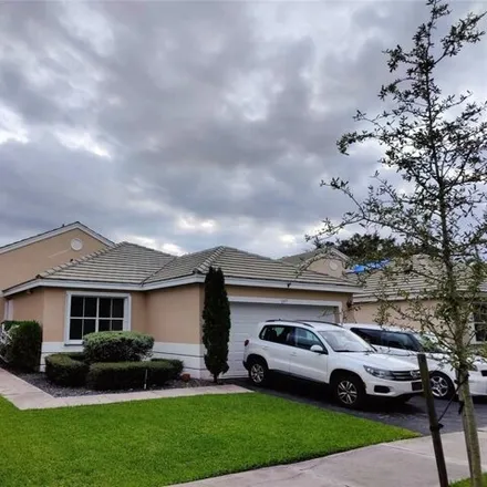 Rent this 3 bed house on 197 East Bayridge Drive in Weston, FL 33326
