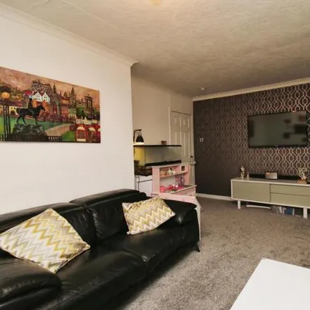 Image 4 - 66 Easter Drylaw Place, City of Edinburgh, EH4 2QS, United Kingdom - Apartment for sale