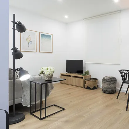 Rent this 1 bed apartment on Falla Plaça de la Reina in Pau i Sant Vicent - Tio Pep, Carrer de Santa Irene