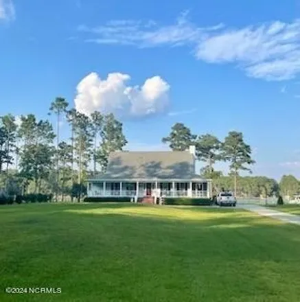 Image 3 - 30 Fork Point Rd W, Oriental, North Carolina, 28571 - House for sale