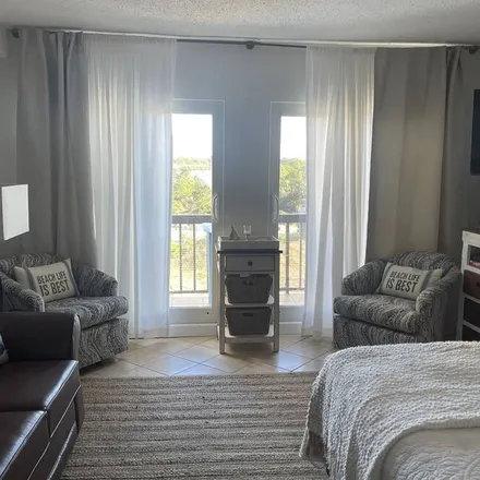 Rent this 1 bed condo on Panama City