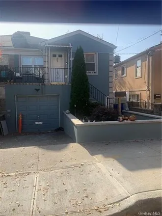 Buy this 3 bed house on 3188 Rawlins Avenue in New York, NY 10465