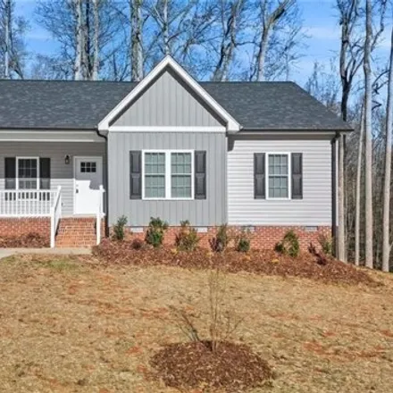 Buy this 3 bed house on 599 Kelly Circle in Asheboro, NC 27203