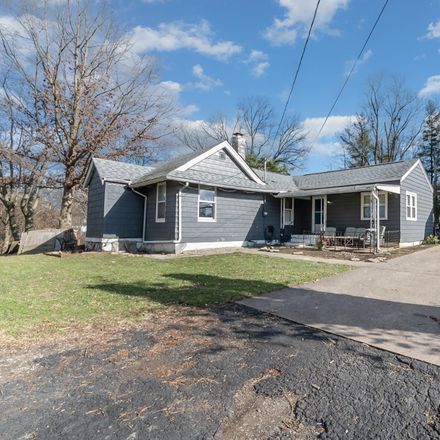 Rent this 3 bed house on 2425 Harrison Avenue in Highland Heights, Campbell County