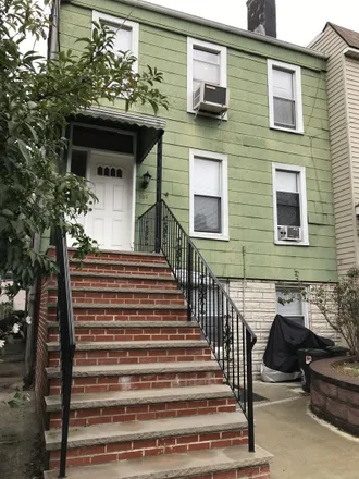 Image 2 - 233 Ogden Avenue, Jersey City, NJ 07307, USA - Duplex for sale