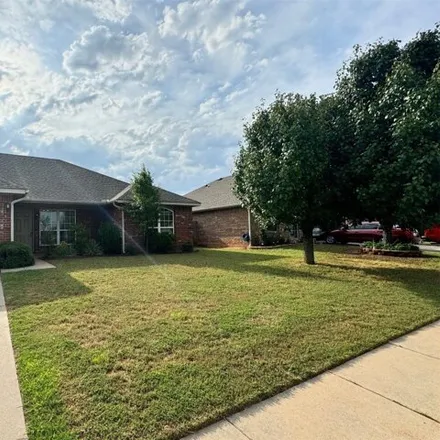 Buy this 3 bed house on 621 McConnell Dr in Yukon, Oklahoma