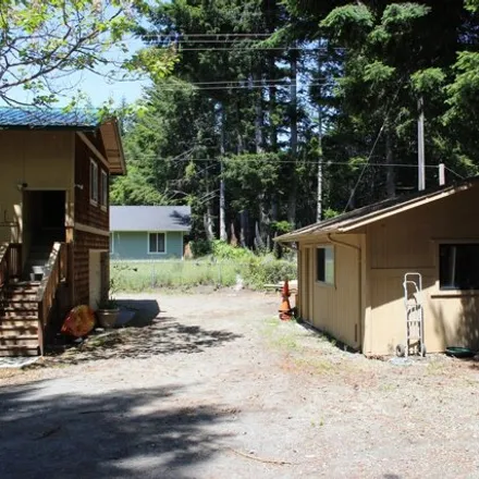 Image 4 - 105 Beach Road, Shelter Cove, Humboldt County, CA 95589, USA - House for sale