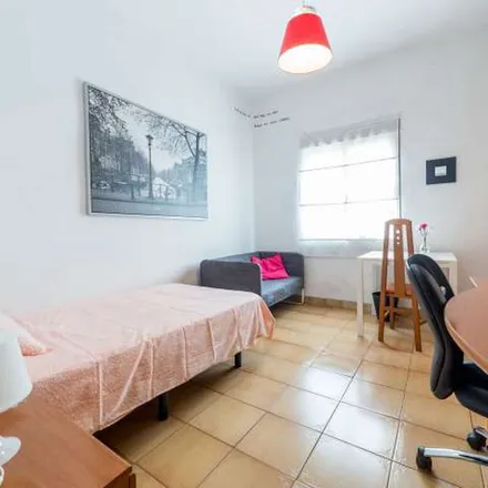 Image 5 - Carrer de Roderic d'Osona, 9, 46023 Valencia, Spain - Apartment for rent