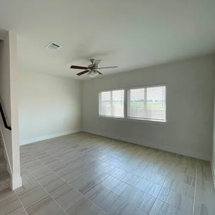 Image 2 - 551 White Steppe Way, Georgetown, TX 78626, USA - Condo for rent