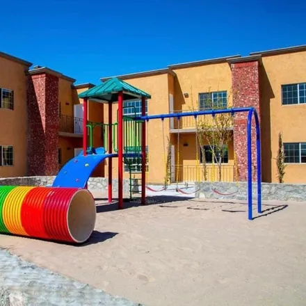 Rent this 2 bed apartment on Calle Jardines De Boboli Poniente in 32617 Ciudad Juárez, CHH