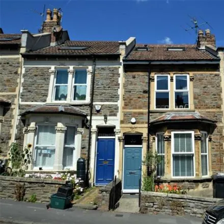 Rent this 4 bed house on 33 York Avenue in Bristol, BS7 9LH