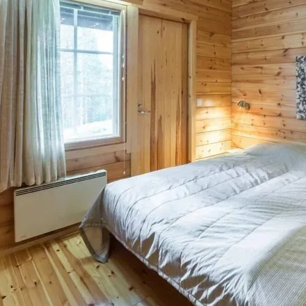 Rent this 3 bed house on 95980 Ylläsjärvi
