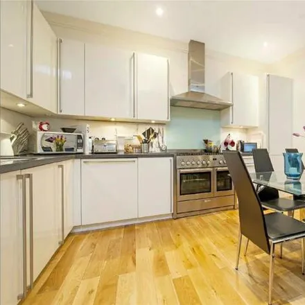 Image 2 - Lindrop Street, London, SW6 2PN, United Kingdom - Apartment for sale