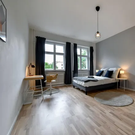 Rent this 3 bed room on Gubener Straße 52 in 10243 Berlin, Germany
