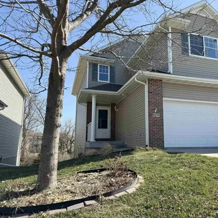 Buy this 4 bed townhouse on 8224 South 86th Street in Lincoln, NE 68526