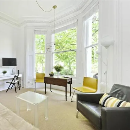 Image 2 - 63 Oxford Gardens, London, W10 5UL, United Kingdom - Apartment for sale