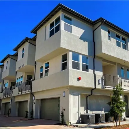 Image 1 - 100 F Street, Anaheim, CA 92805, USA - House for rent