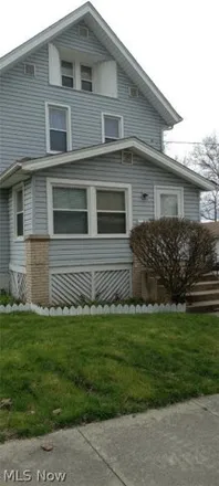 Buy this 3 bed house on 970 Diana Avenue in Akron, OH 44307