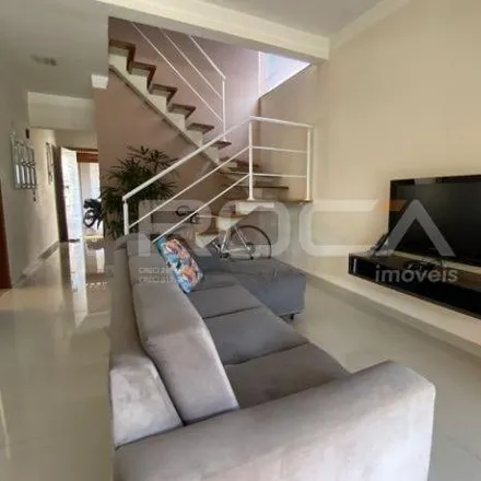 Buy this 3 bed house on Rua Leonor Pellegrini Baldini in Jardim Califórnia, Ribeirão Preto - SP