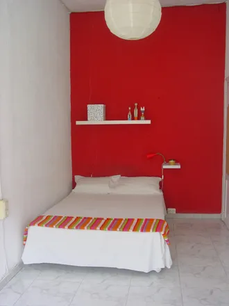 Rent this 4 bed room on Corowking Boix 7 in Carrer de Boix, 7