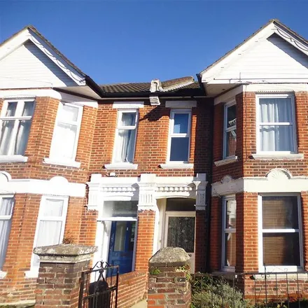 Rent this 2 bed apartment on 96 Cedar Road in Bevois Mount, Southampton