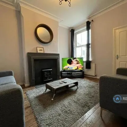 Rent this 1 bed house on Siva Food and Wine in 100 Colwick Road, Nottingham