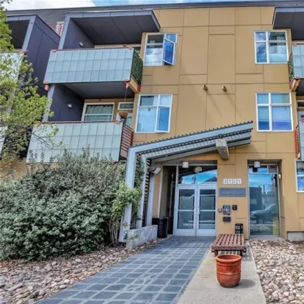 Buy this 1 bed condo on 3101 Blake Street in Denver, CO 80205