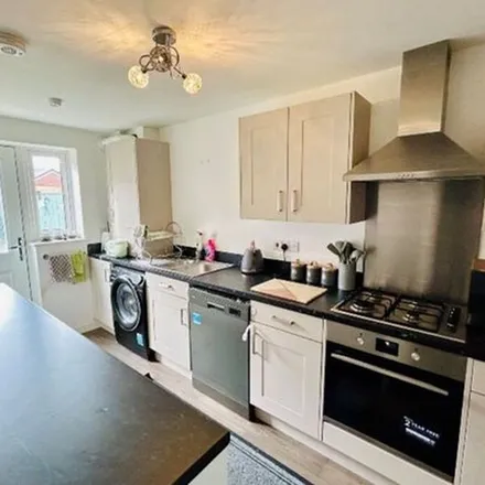 Rent this 3 bed duplex on Finch Close in Somerset, BA22 8FX